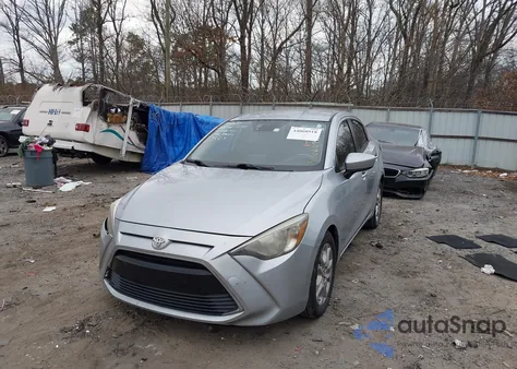 2018 Toyota Yaris Ia из США, поврежденный, VIN 3MYDLBYV5JY323621